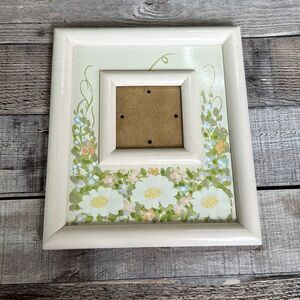Vintage Floral 3x3 Wood Frame